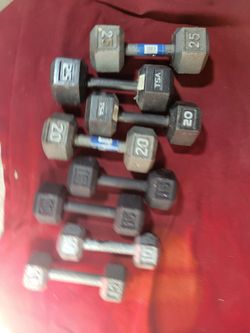 SETS OF 25s. 20s. 15s. 10s. HEXHEAD DUMBBELLS TOTAL 140LBs  11525 S HALSTED DUNKIN DONUTS/7111.S WESTERN WALGREENS  
120$  CASH ONLY AS IS.