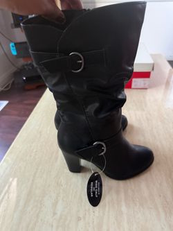 Women boots p