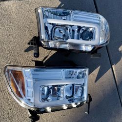 Toyota Tundra Sequoia Chrome C Bar Projector Headlights