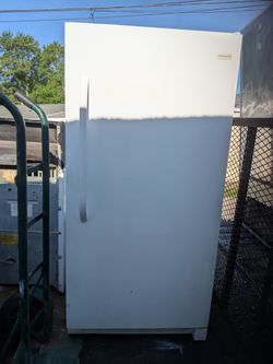 Upright freezer