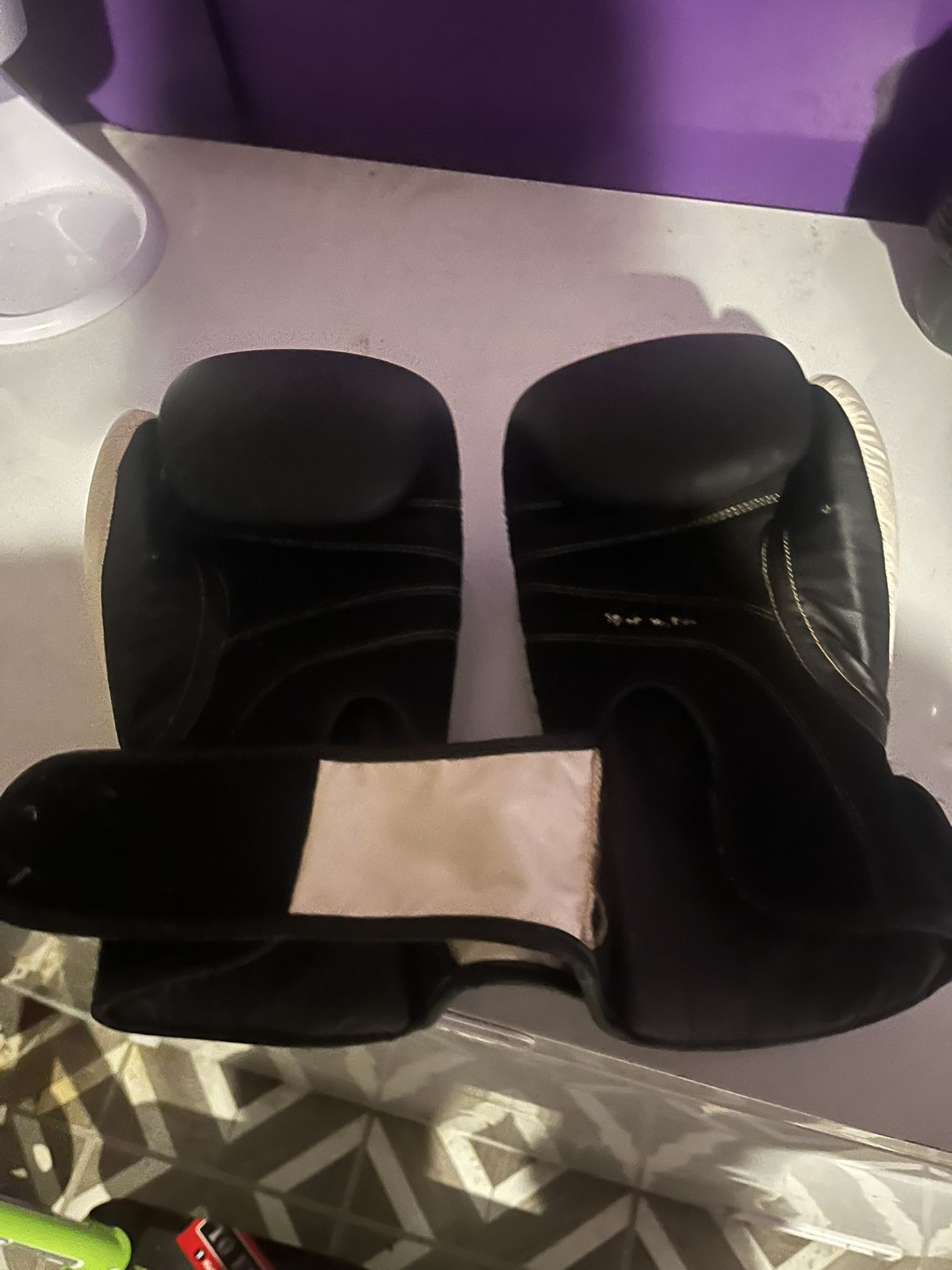 Used StarPro C20 Boxing Gloves