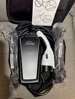 Genuine New OEM Ford Charger with 120V/240V adapters