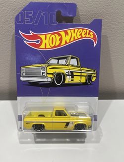 Hot Wheels 83 Chevy Silverado Metal Base 5/10 Yellow F15