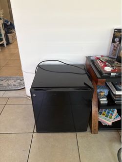 Mini Fridge With Freezer