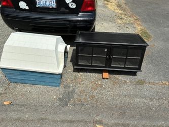 Little Hutch For Tv And Cat Litter Box