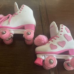 Women's and Girl's Classic Roller Skates with Light up Wheels and Love Heart Pattern, High-top PU Leather Rollerskates Size 36 EU, Size 6 US  Like new