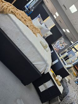 ✨️4pc Queen, King Bedrooms ✨️ Furniture Sectionals, Dining Avail