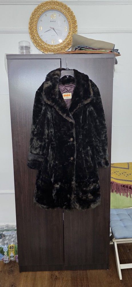 Luxury Vintage Style Fur Long Coat – Warm & Elegant