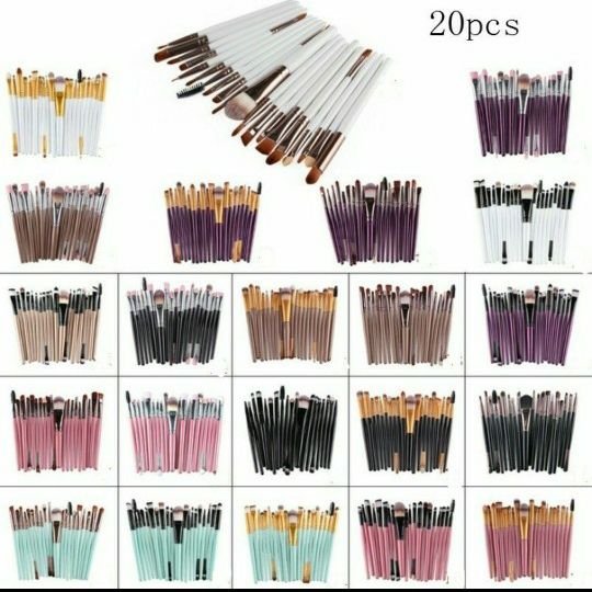 20 Piece Make Up Brush Set New In Packaging Ask For Color Availability
