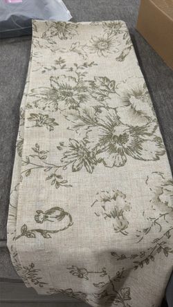 Linen Valance with Green Floral