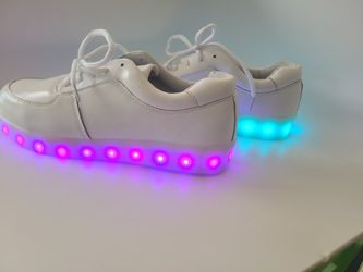 Brand New Light Up Shoes LED