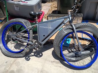 Sondors "X" electric fat bike, a model known for its aluminum frame and 500-watt motor.
