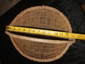 Vintage buttocks basket
