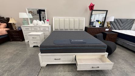 4 PC KING BEDROOM SET