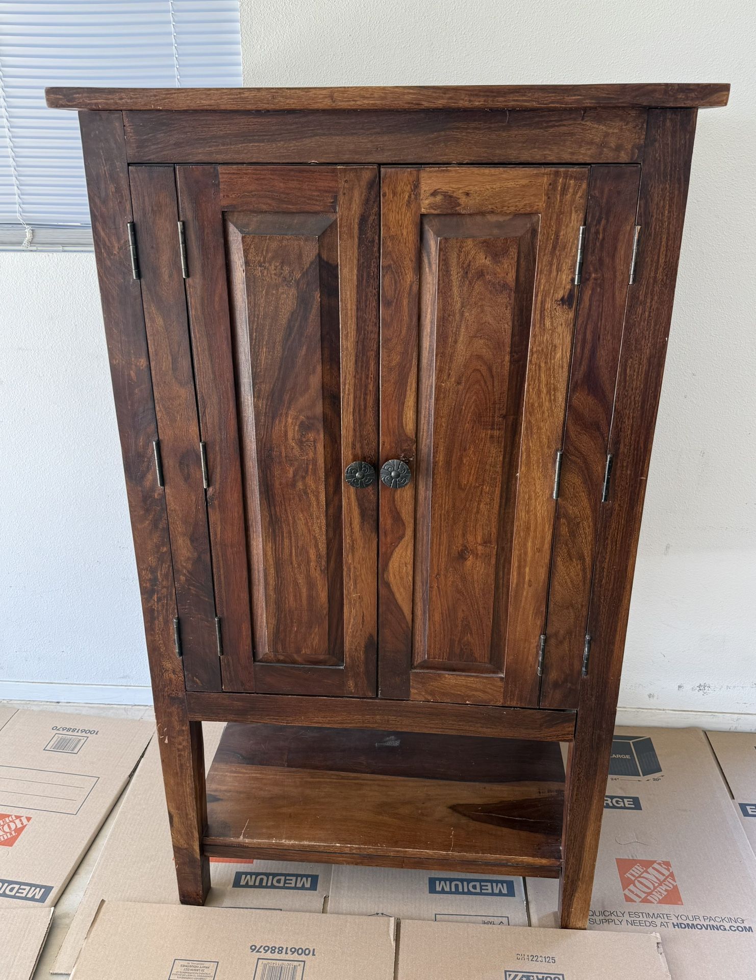 TV / Game cabinet, Very Sturdy