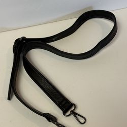 LONG STRAP IN BLACK LEATHER