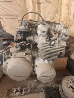 Kawasaki KZ750 Engine