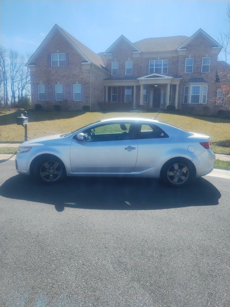 2010 KIA FORTE EX
