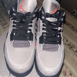 Jordan 4 Taupe