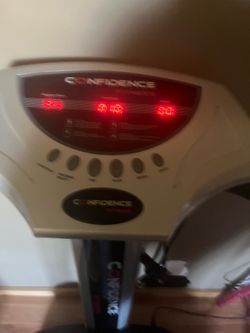 Confidence fitness vibration plate w/arm resistance bands