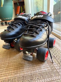 Roller skates - women’s size 8/8.5