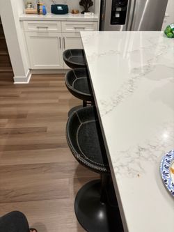 Bar stool
