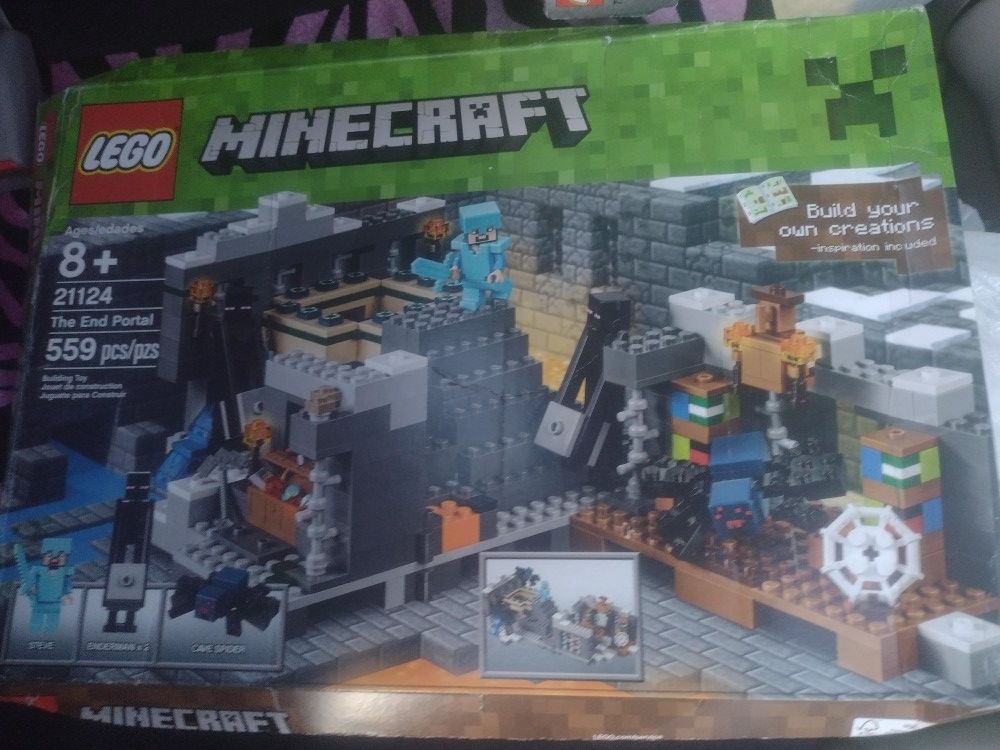 Minecraft Lego Set 21124