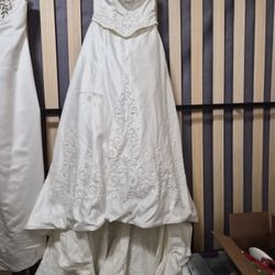 Ladies' Wedding Dress 