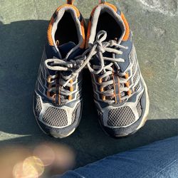 Merrell Waterproof Hiking Shoes Size 2 M