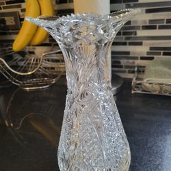 Yasmin Brilliant Cut Glass Round Tall Floral Flower Vase 9.5"× 5".