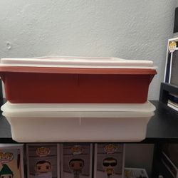 Lot Of 2 Vintage Tupperware Containers For Deli Meats/ Cheese/ Hot Dogs