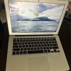 MacBook Air (2017) 