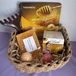 Honey Spa Gift Basket – Face Mask, Bee Venom Cream, Soap, Self Care Gift
