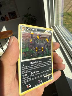 Umbreon 10/90 HOLO Undaunted