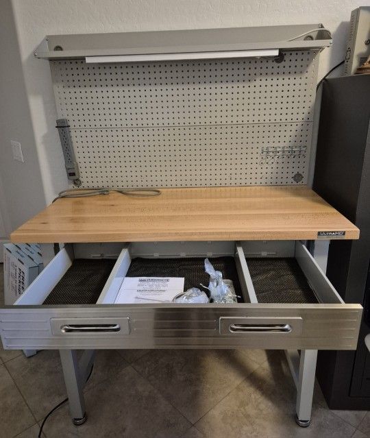 Like New Lighted Wood Top Work Station Bench