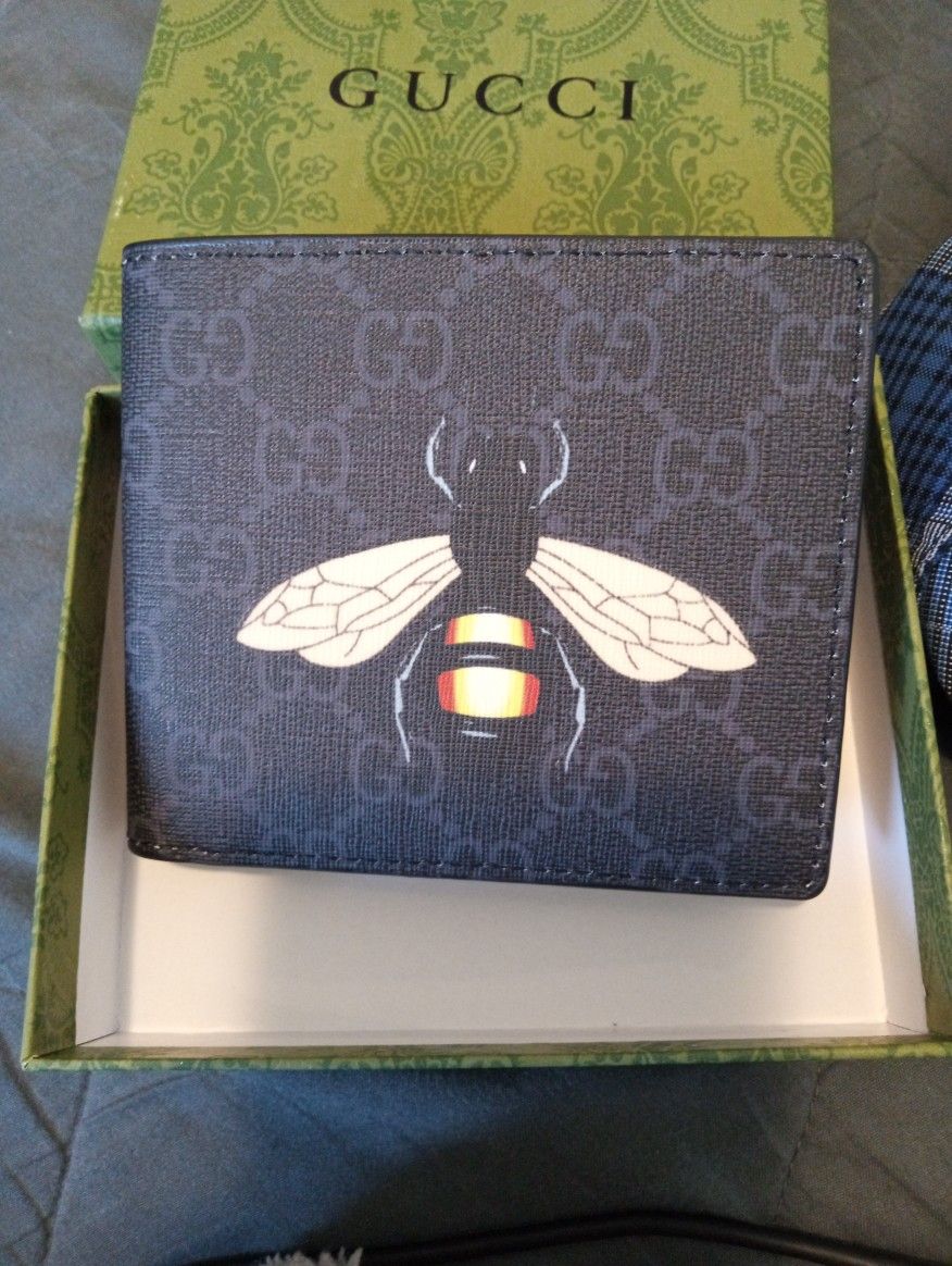 Gucci Wallet 1.1 $80
