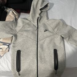 Light Grey Nike Tech