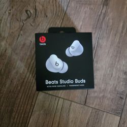 Beats Studio Buds