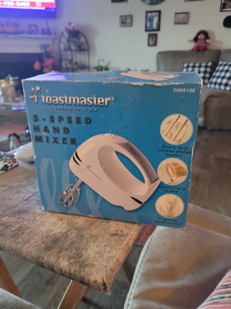 Toastmaster 5 Speed Hand Mixer White New