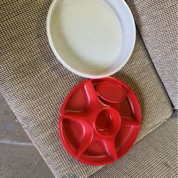 Tupperware 5 Section Food Tray W Dip Center