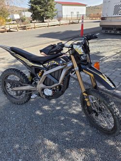 Surron ultra bee