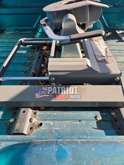 The Patriot 18k 5th wheel hitch
