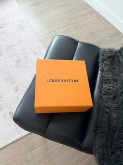 Louis Vuitton box