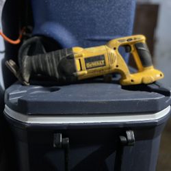 Dewalt 18V Cordless reciprocating Saw