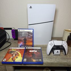PlayStation 5 Disc Edition + DualSense + Dual Charging Dock + 3 Games