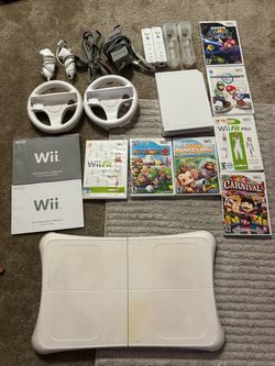 Nintendo Wii Console Bundle with Games and Accessories