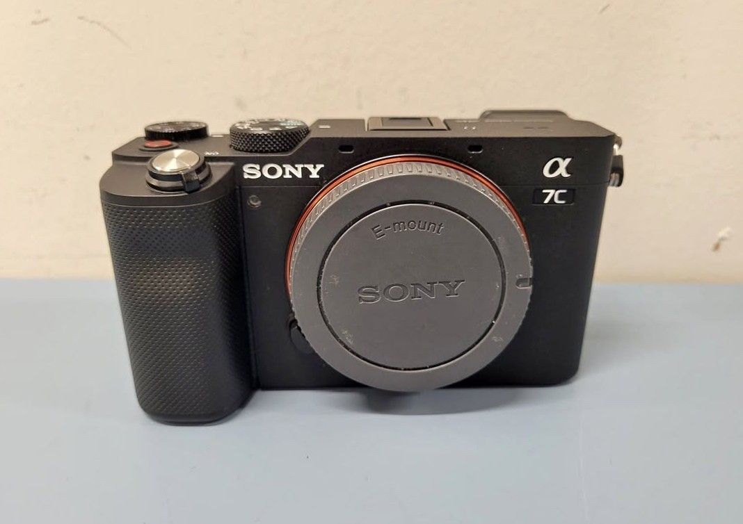 Sony A7C