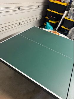 Ping pong table