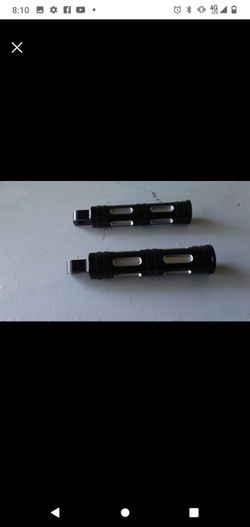 Deep cut highway pegs