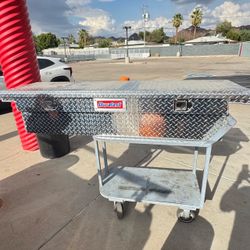 Duralast tool box